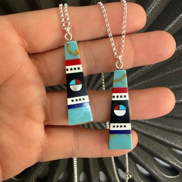 Native American Jewelry - Zuni Multi Stones inlay Pendant Necklace